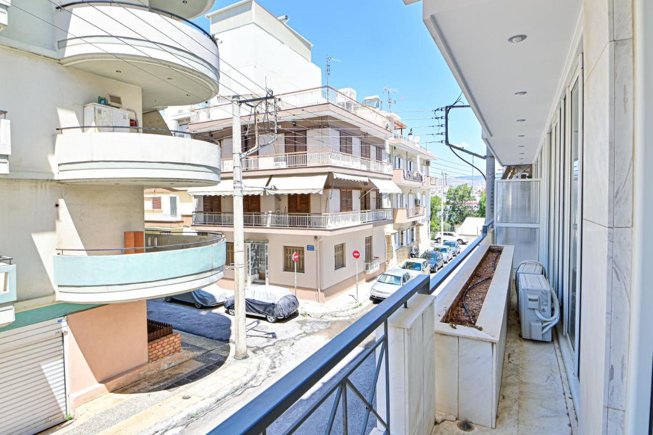 Cozy Apartment Located On The Piraeus Port Area Exteriér fotografie